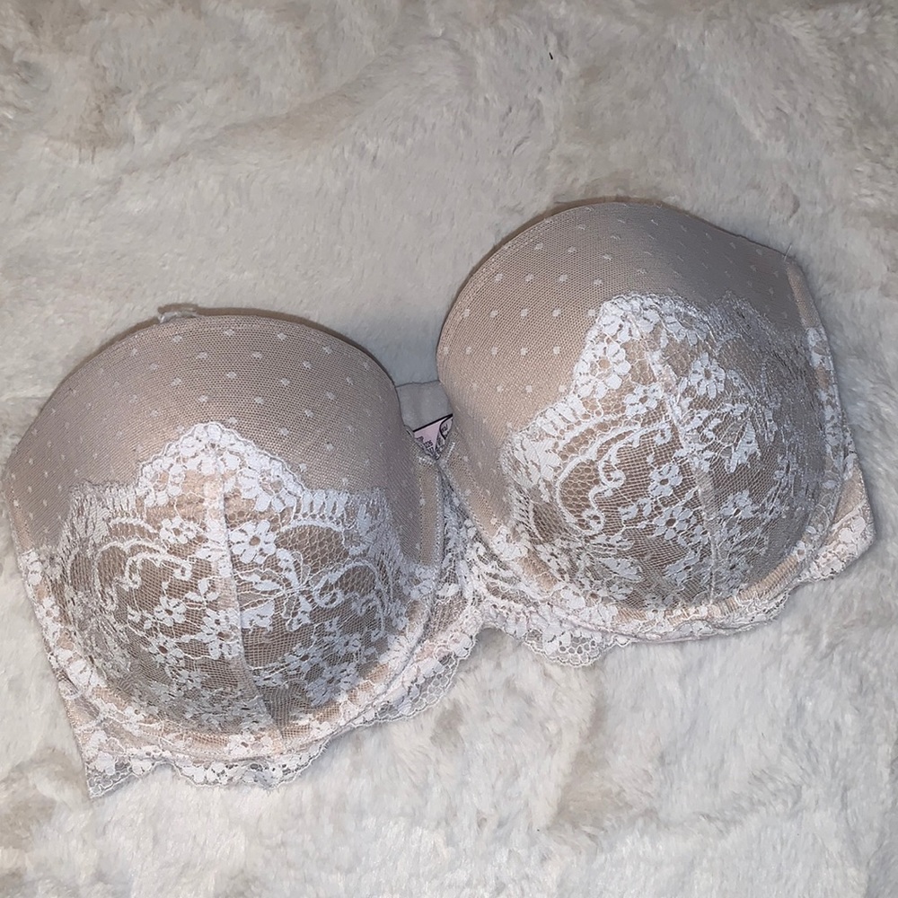 34DDD Victoria’s Secret Dream Angels tan white lace strapless bra